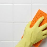 Как избавиться от плесени в ванной: эффективные методы