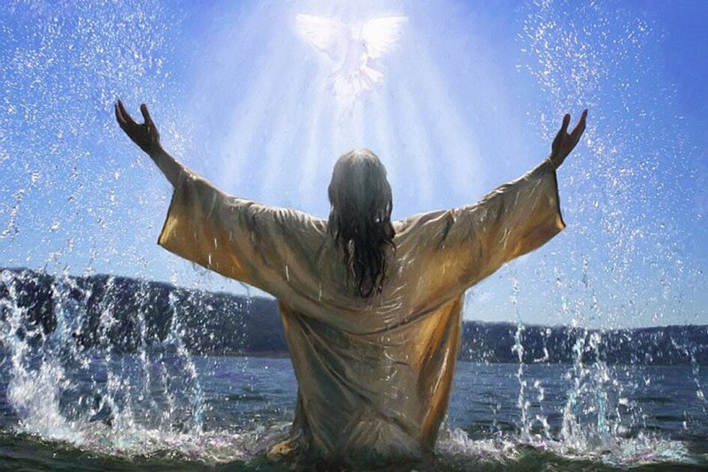Богоявленская и Крещенская вода