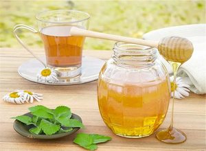 Мед - продукт пчеловодства, полезен для здоровья