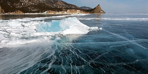 море скованно льдом