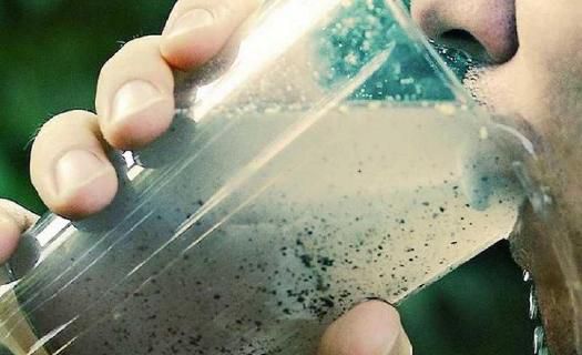 Загрязненная жидкость из скважины опасна для здоровья человека