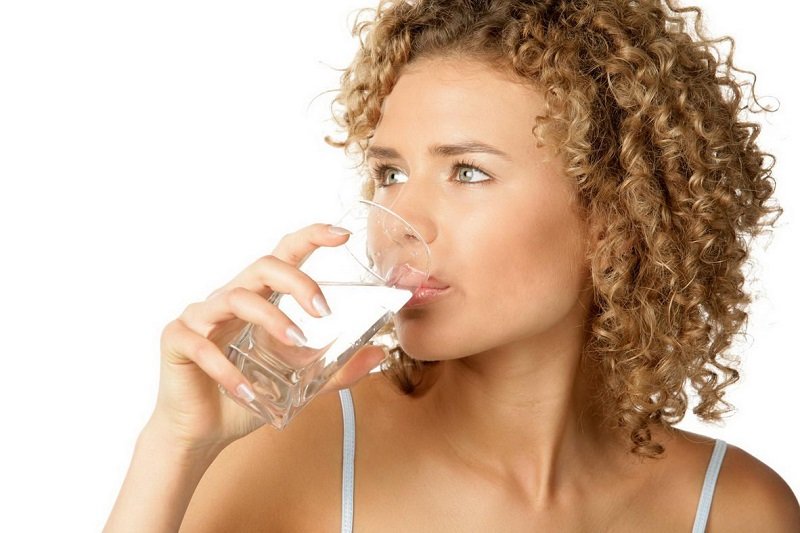 питьевая вода в пластиковых бутылках